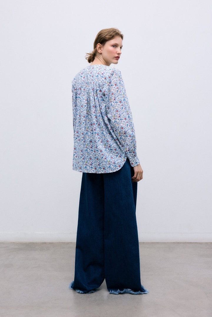 The New Society | Cloe Woman Shirt I Cloe Print