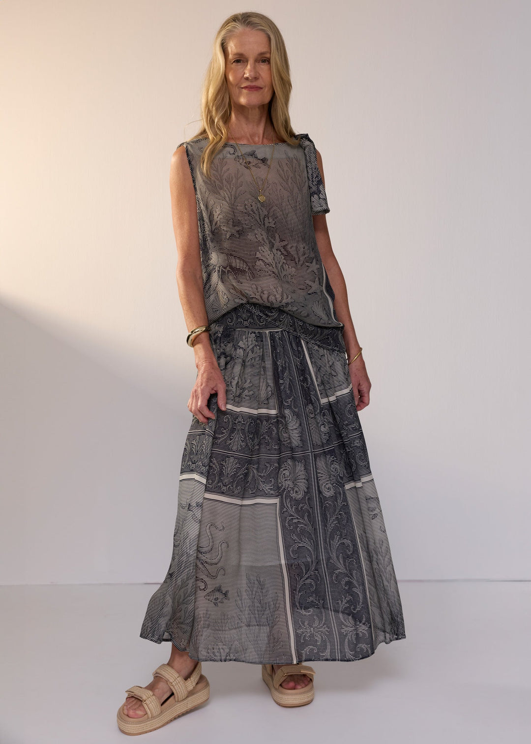 POL Clothing | Koi Wrap Skirt | Koi Print - Dutch Hideout