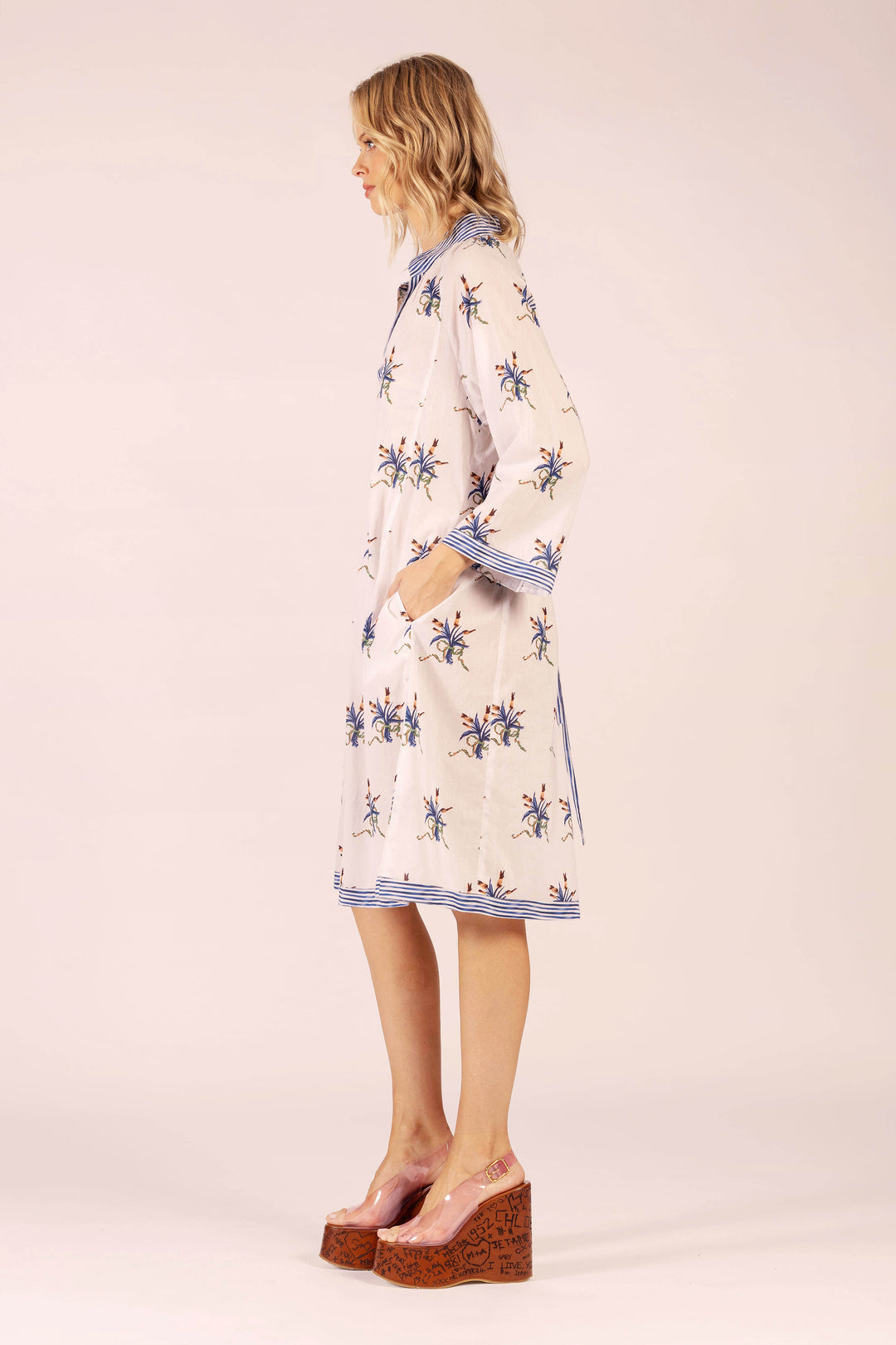 LOLA | Allegra Spray Linen Midi | Spray White Navy Linen