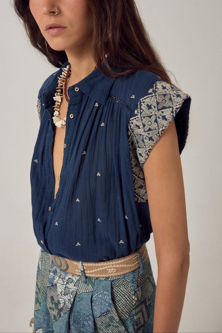 Karina Sleeveless Shirt in Deep River - model shot