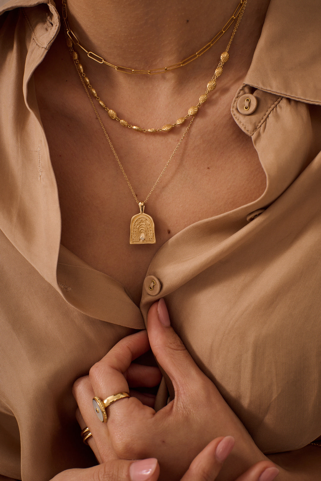Murkani | Rainbow Spirit Necklace | Yellow Gold - Dutch Hideout