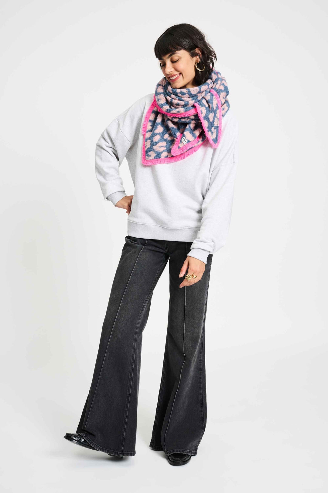 POM Amsterdam | Leopard Grey Shawl | Grey - Dutch Hideout