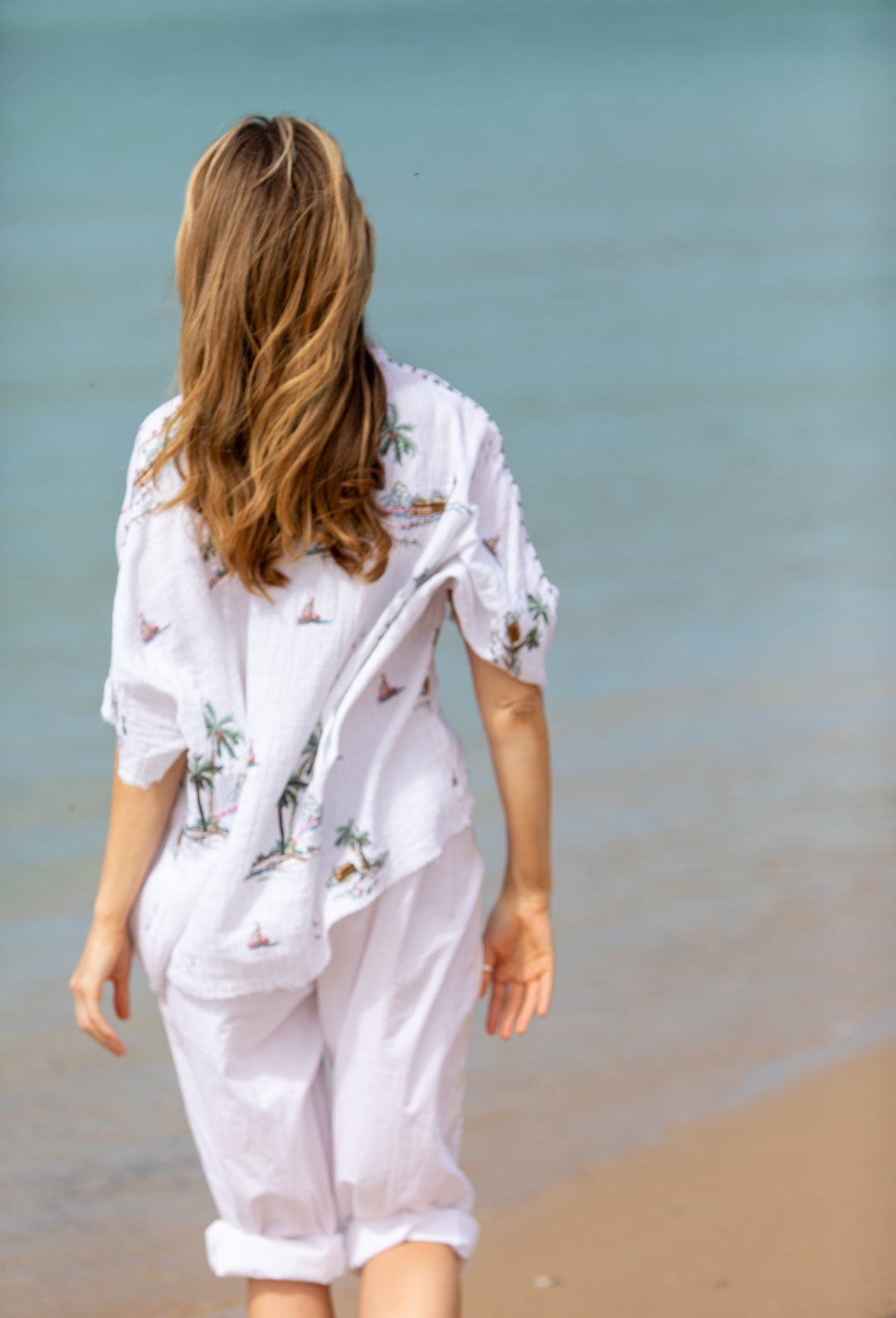 Mandalay Designs | Yas Palms Top | White / Multi