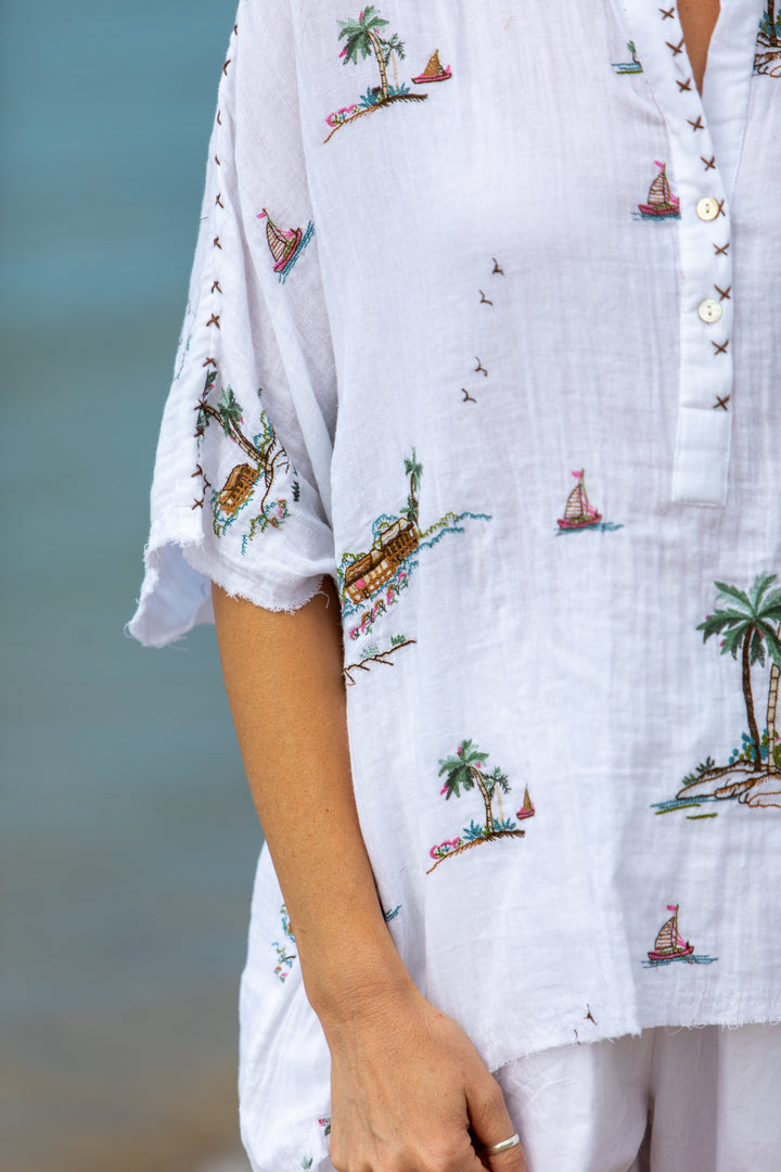 Mandalay Designs | Yas Palms Top | White / Multi