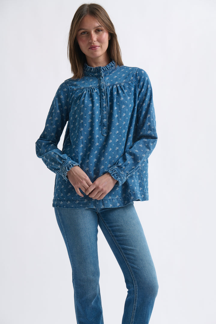 Kireina | Tamara Shirt | Denim w/Flower - Dutch Hideout