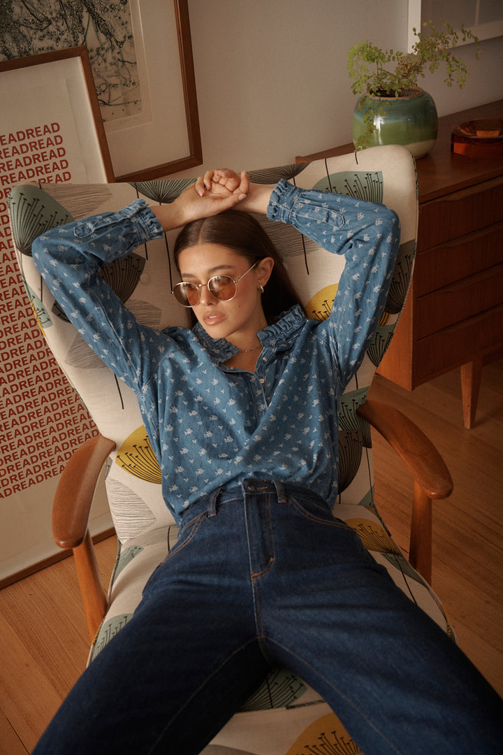 Kireina | Tamara Shirt | Denim w/Flower - Dutch Hideout