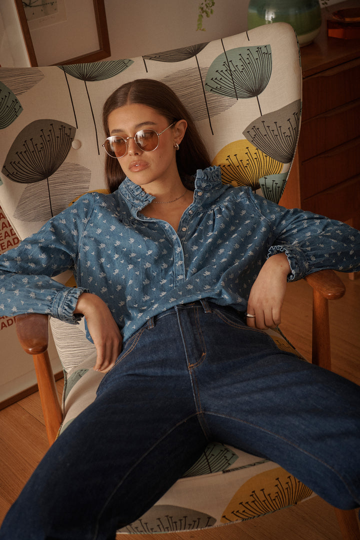 Kireina | Tamara Shirt | Denim w/Flower - Dutch Hideout