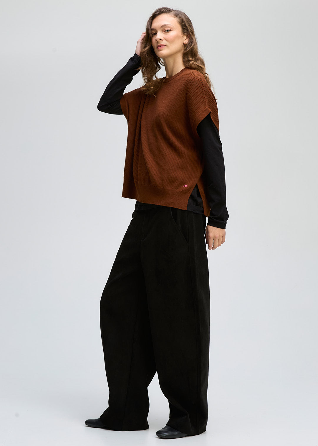 Zaket & Plover | Sleeveless Crew Essential | Chestnut - Dutch Hideout