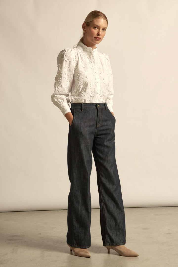 Zoe Kratzmann | Fete Top | Porcelain