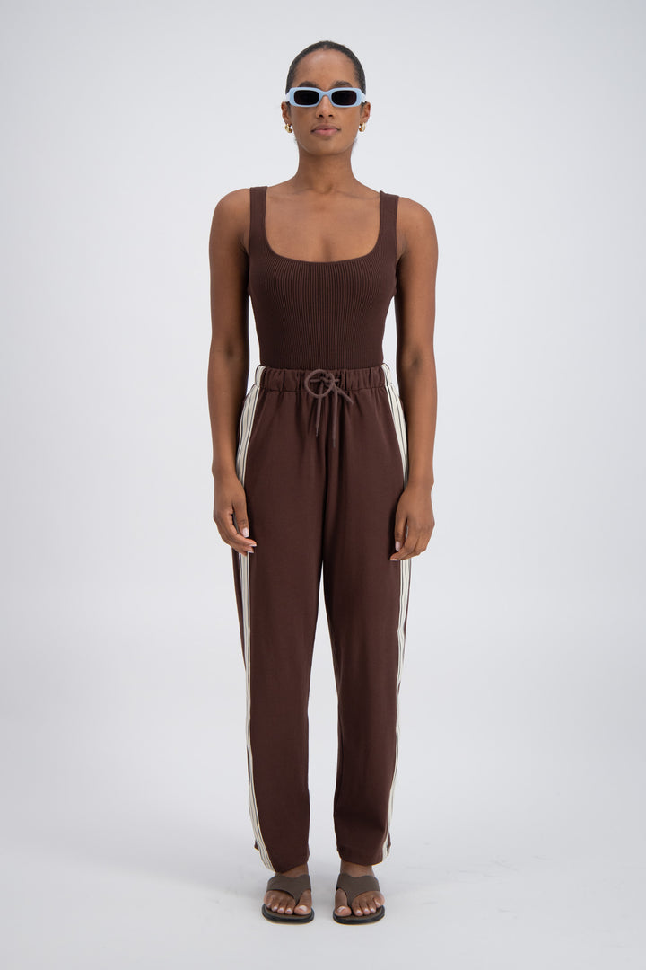 Jasmine Alexa | Panarea Trackpant | Brown