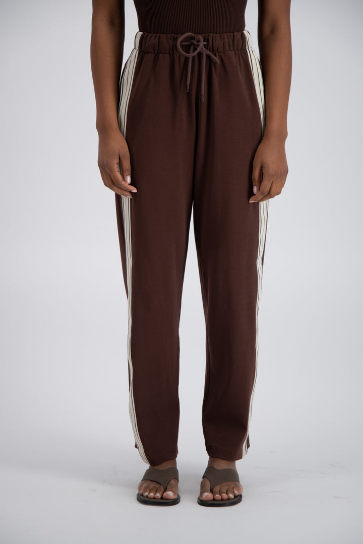 Jasmine Alexa | Panarea Trackpant | Brown