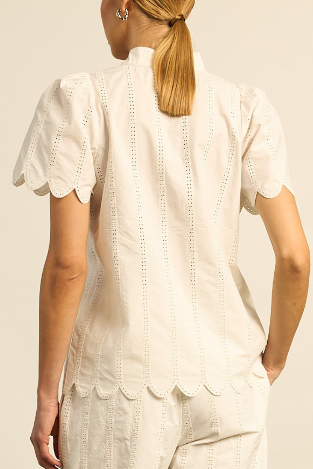 Zoe Kratzmann | Pier Top | Porcelain