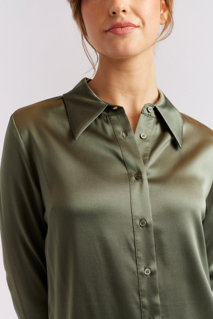 Alessandra | Primrose Silk Shirt in Fern